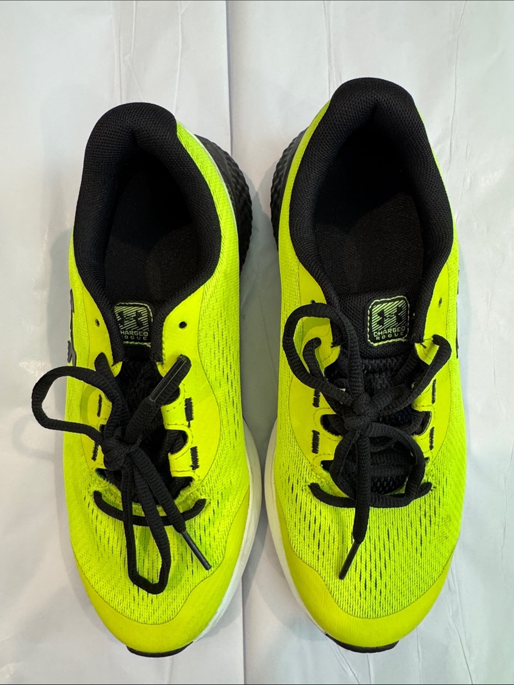 Under Armour Neon Yellow and Black Kids Athletic Sneakers NWOT